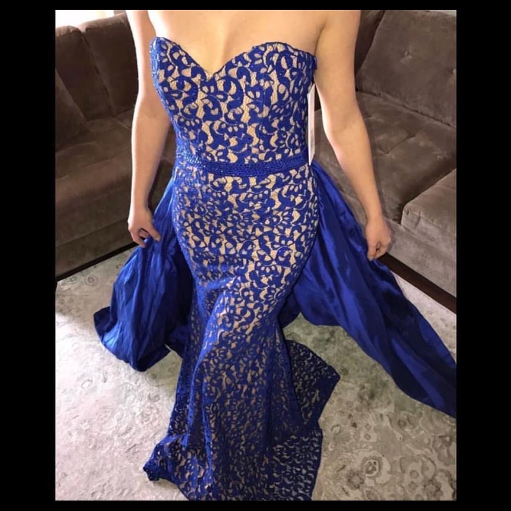 JOVANI PAGEANT GOWN!!! NEVER WORN!